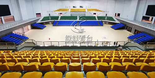 體育場看臺座位的建造方式和行業將全面升級，傳統的土建看臺將被淘汰